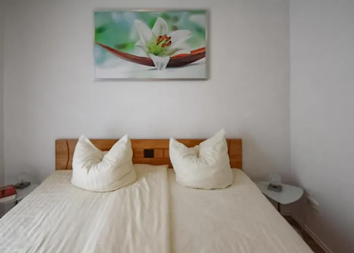 Holiday home Pet Friendly In With Wifi Robel
